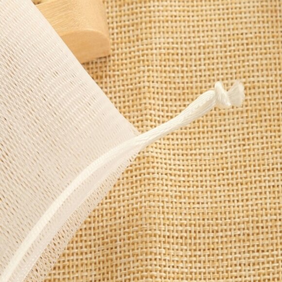 New Soap Mesh Double-layer Net Foaming Bags A2 Size - Picture 3 of 3